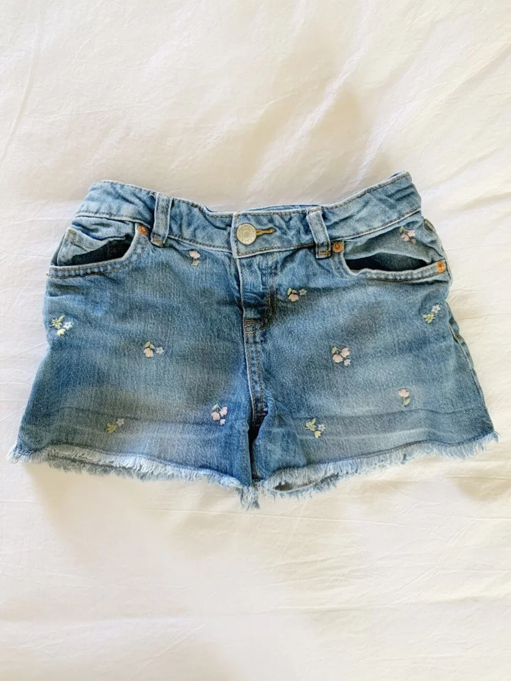 Cat & Jack Embroidered Denim Shorts • 8 Years